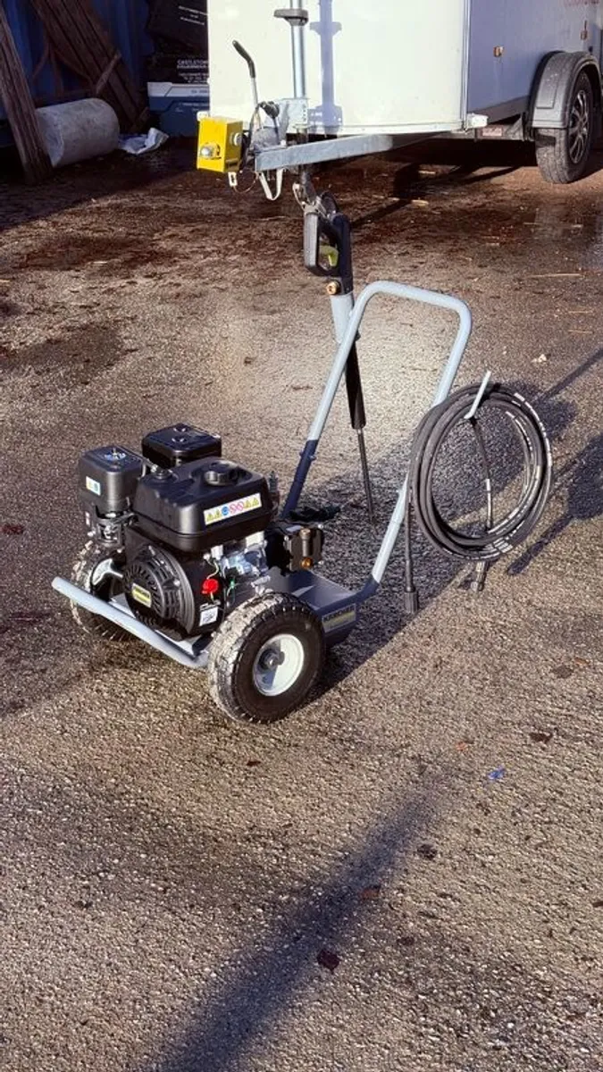 Karcher 7/20 Classic Petrol power washer - Image 1