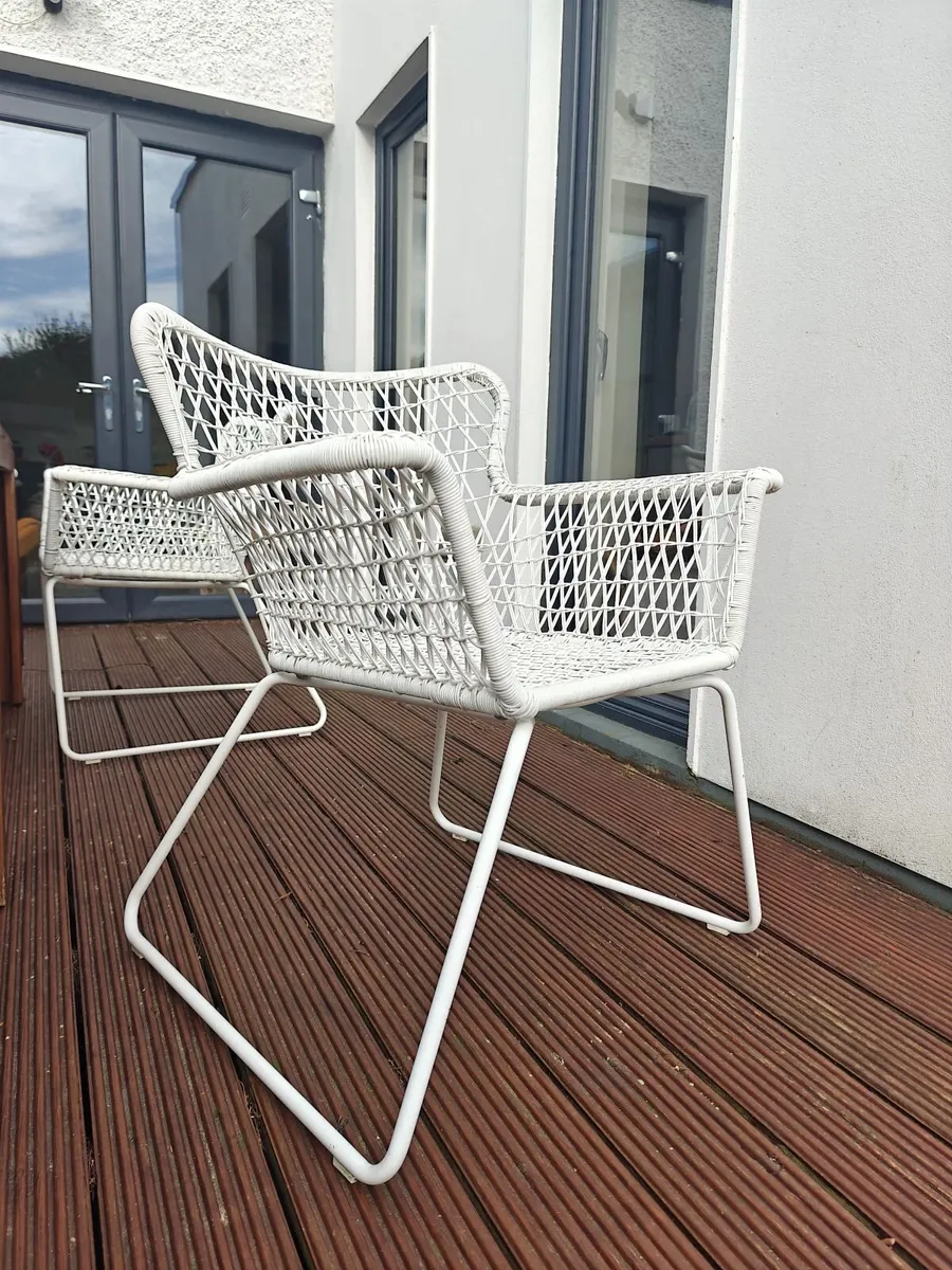 IKEA HÖGSTEN garden chair white rattan - Image 2