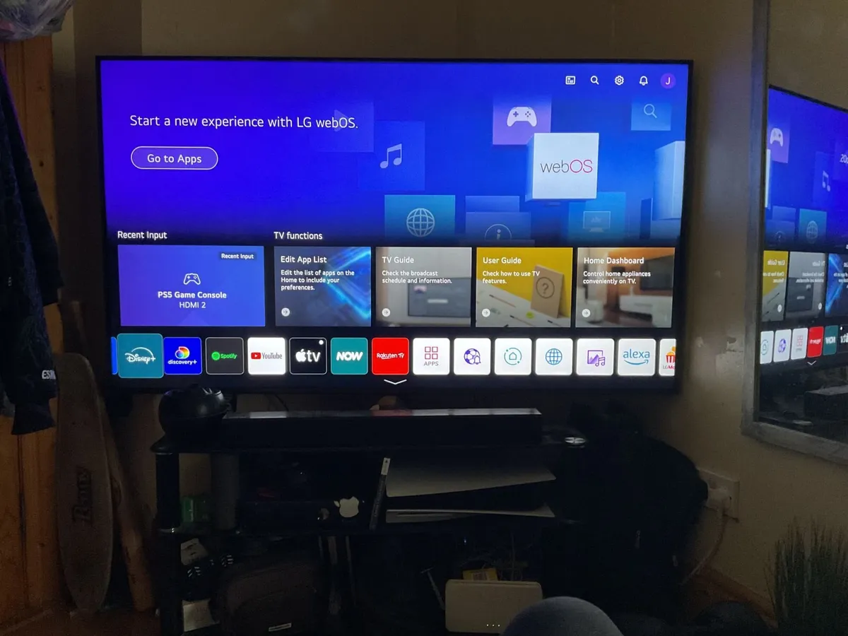 LG TV 65" 4K Ultra HD HDR LCD Smart TV - Image 1