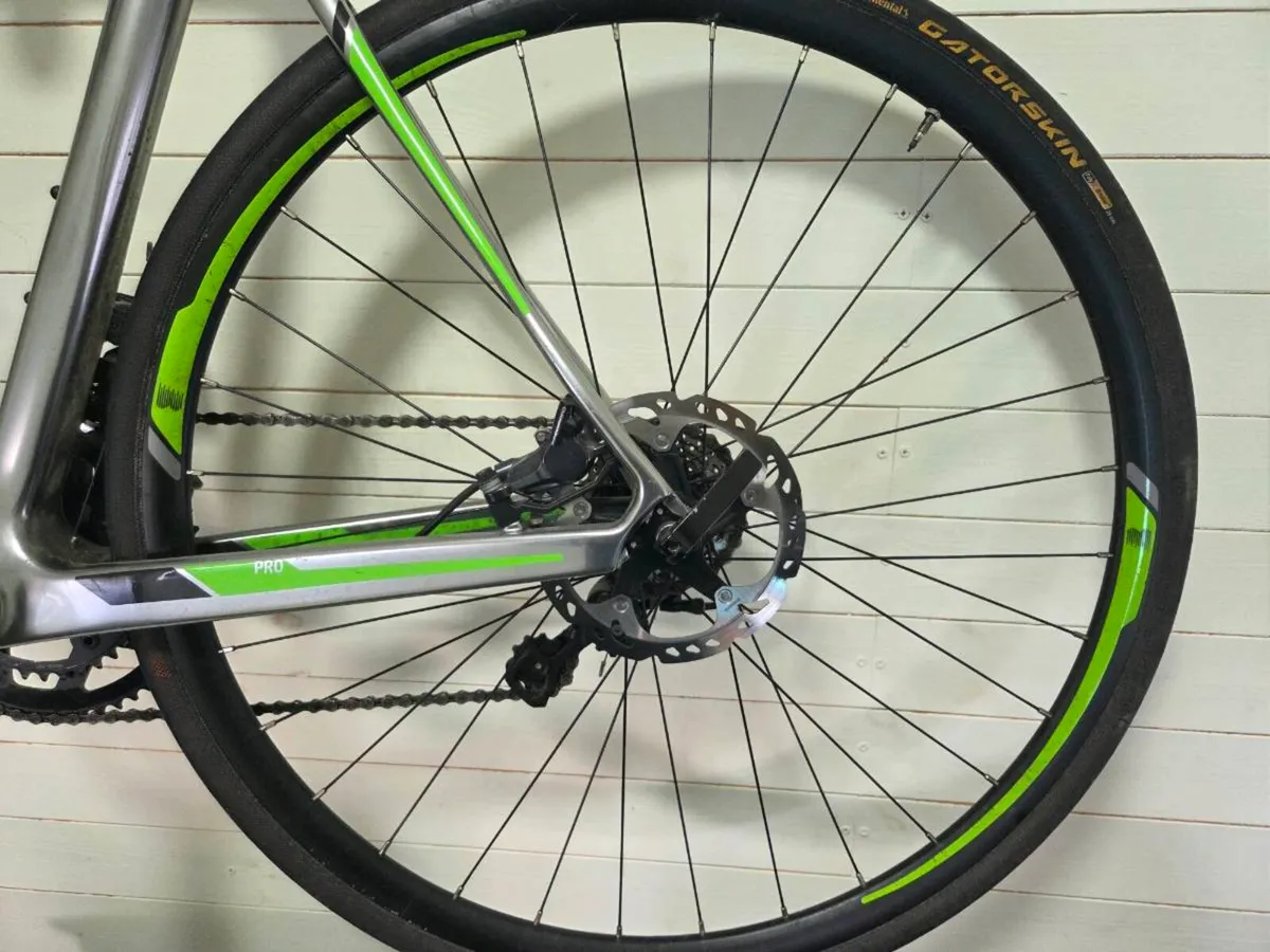 Fully carbon road bike 51cm small - Image 3