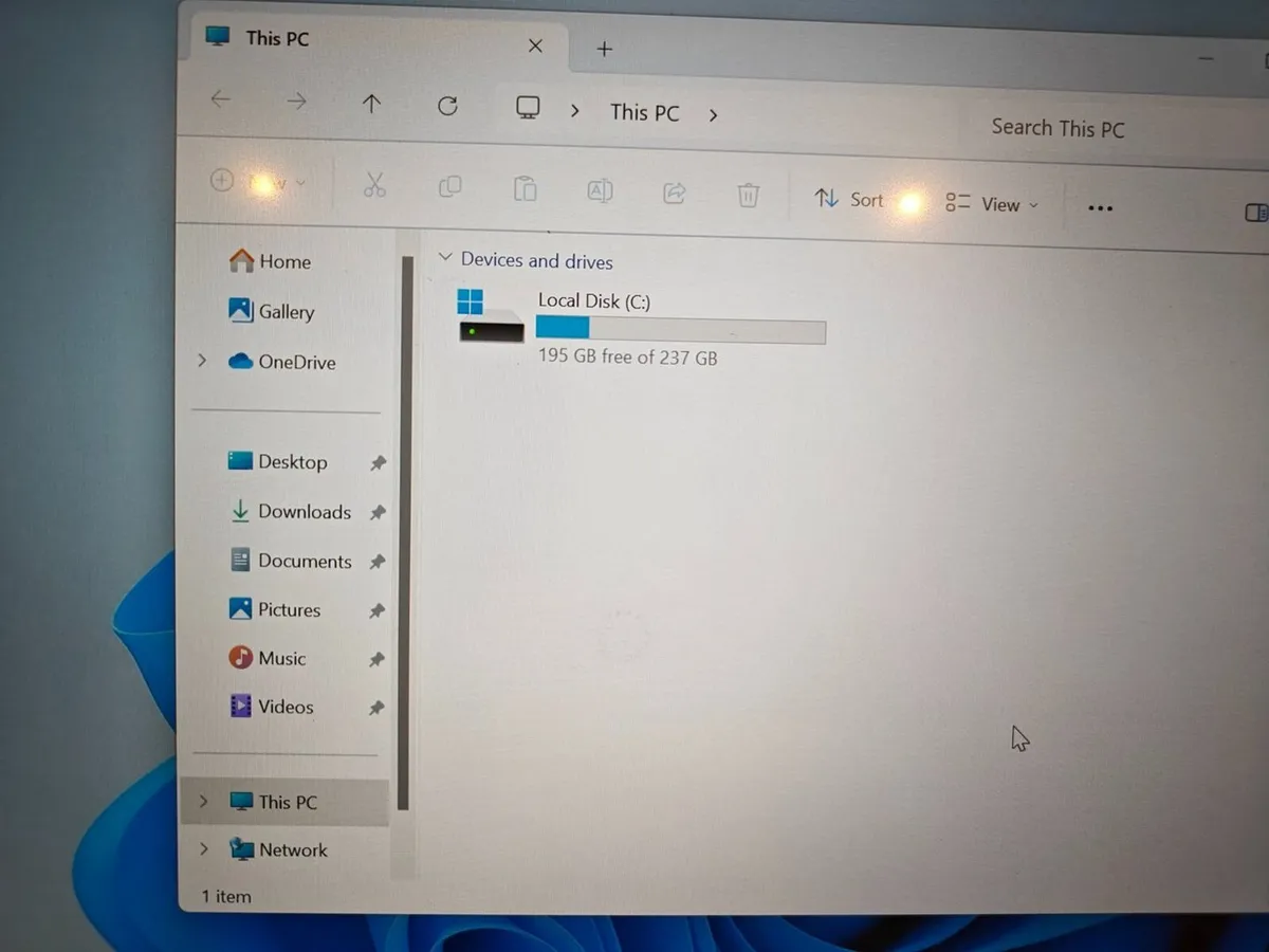 HP Elitebook 840 G6 | i7 | 16GB | 256GB | 14" FHD - Image 4