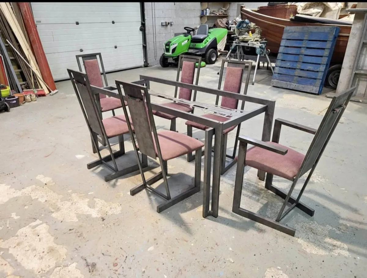 Glass table - Image 4