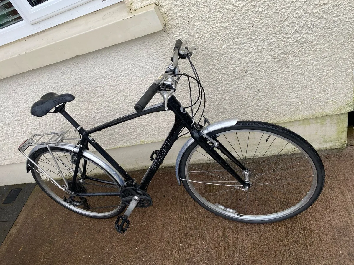 Giant escape3 Large hybrid 28 inch wheels 21 - Image 4