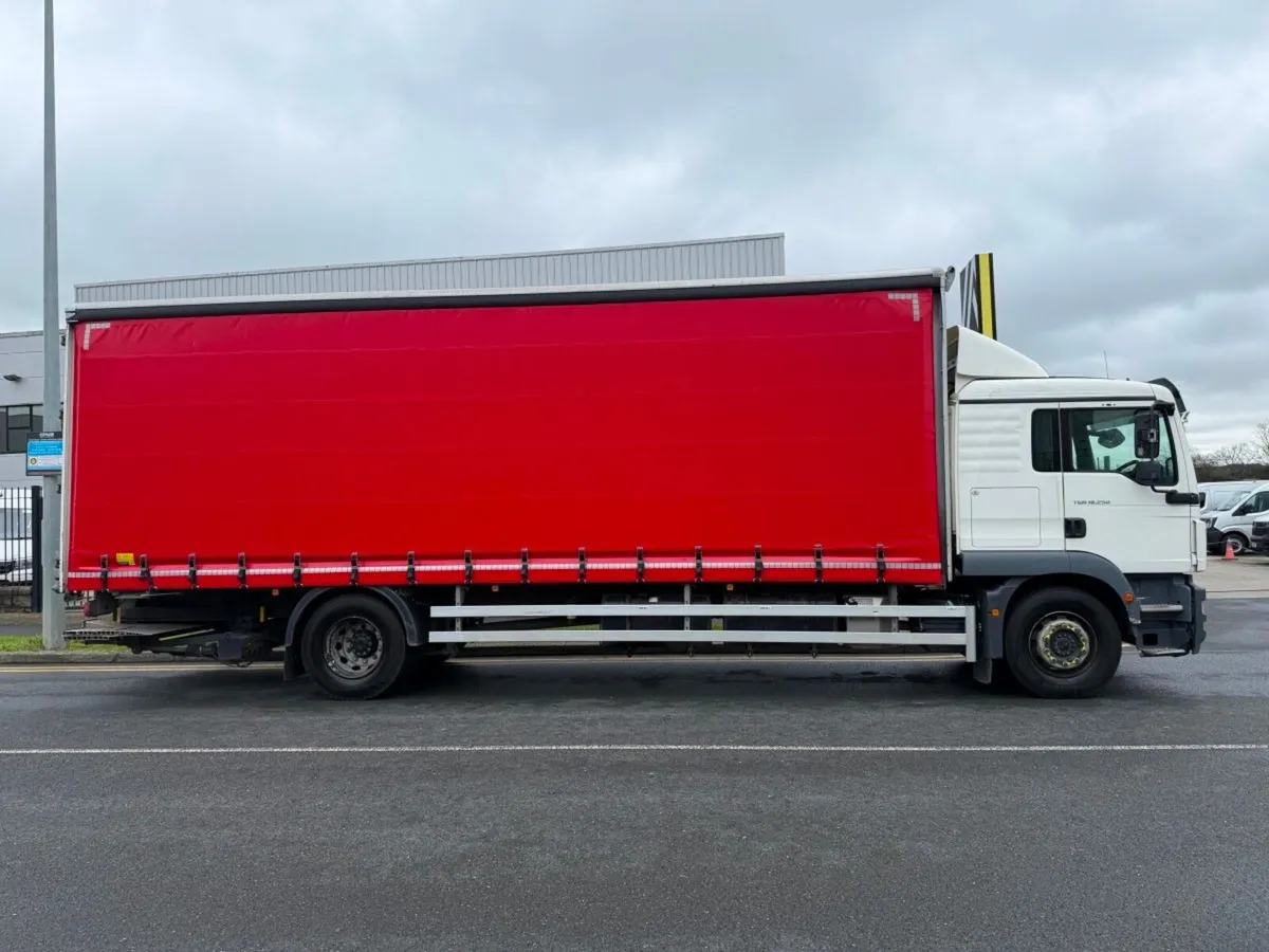 Man TGM 18.250 Curtainside - Image 2