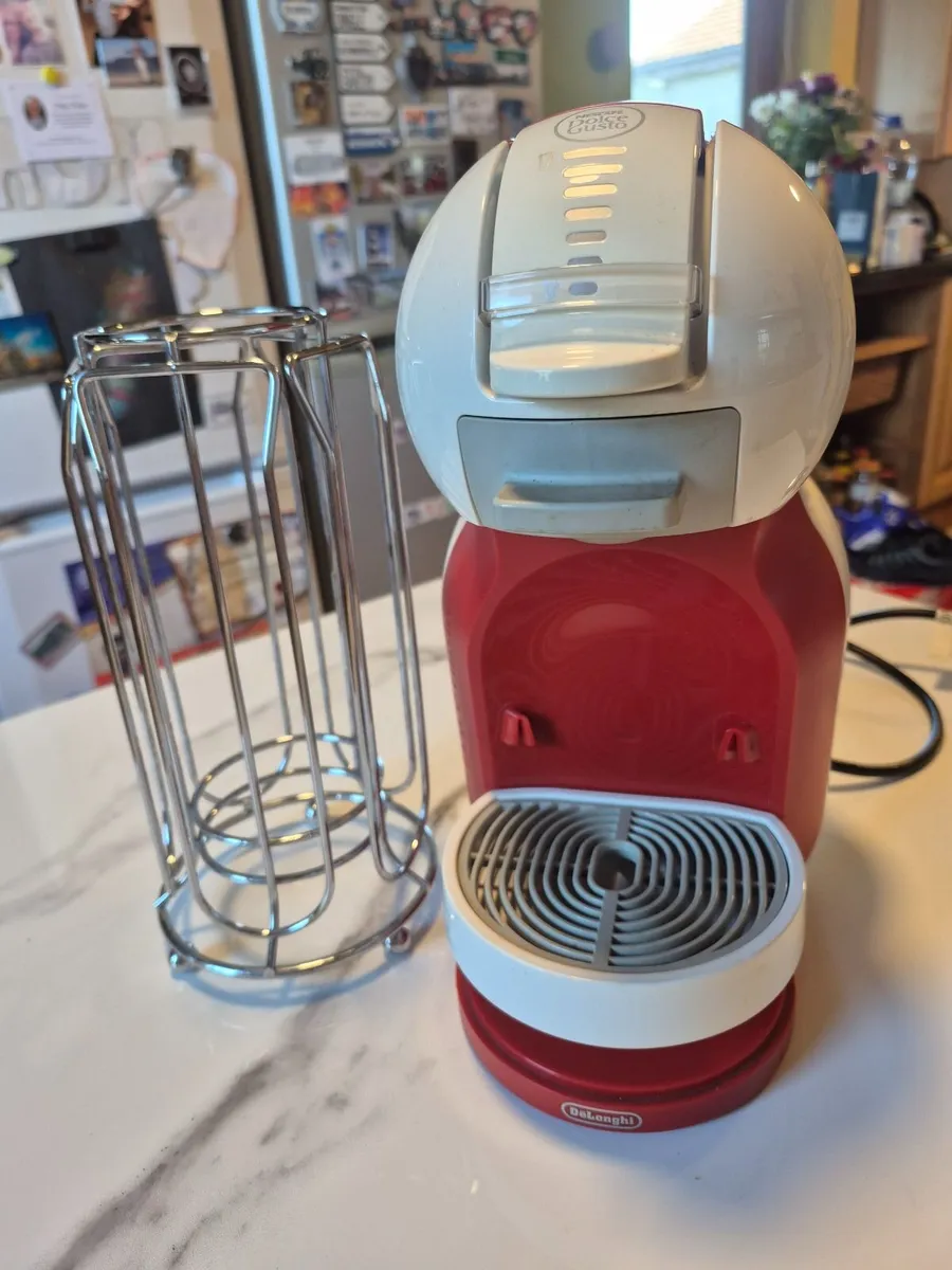 Coffee machine Dolce Gusto + holder - Image 1
