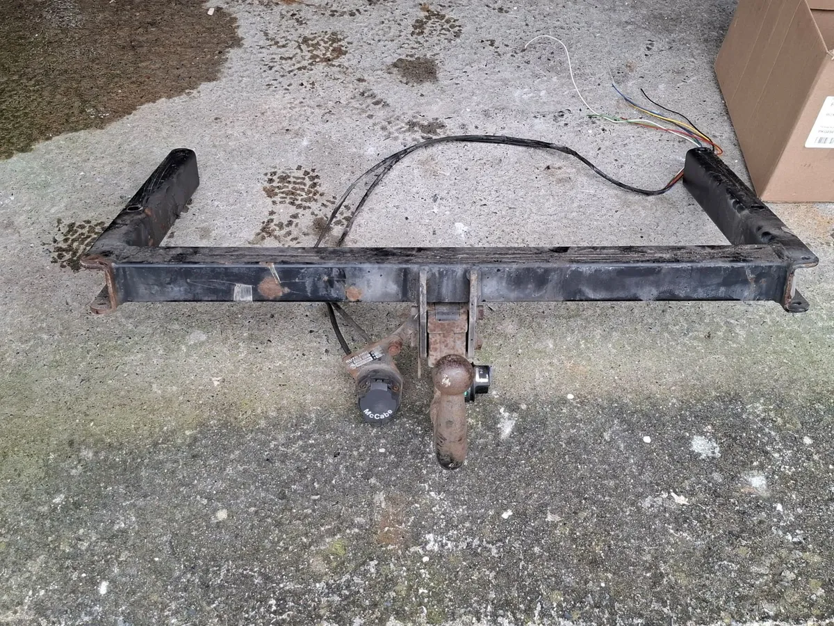 Towbar - Audi A4 2015 Series 8.5 - Image 3