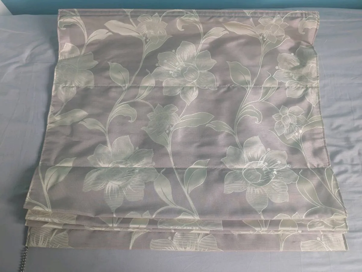 Roman Blinds - Image 1