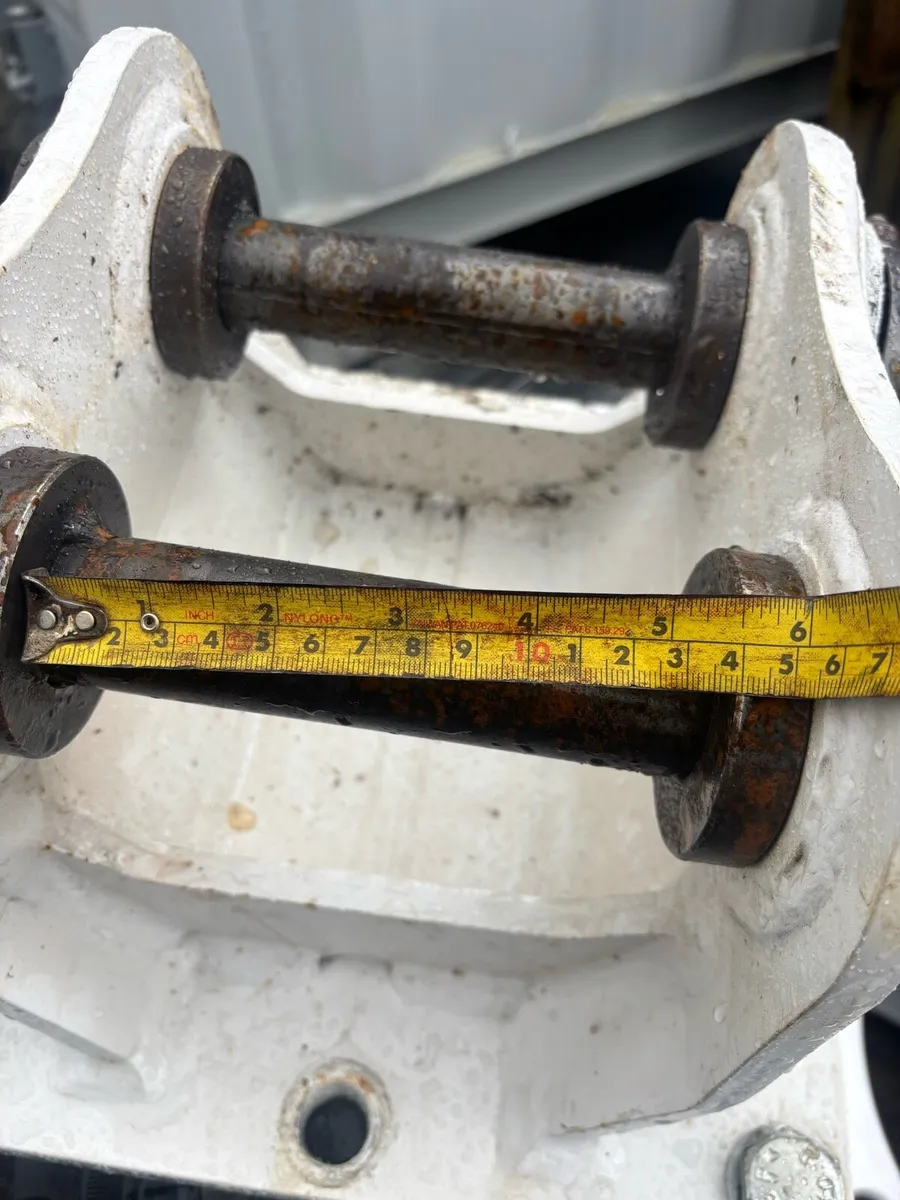 Head stock & Ditching bucket - Image 3