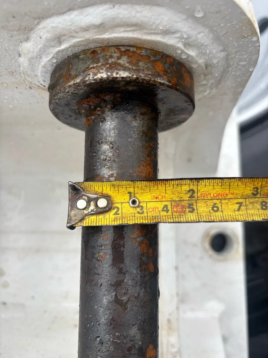 Head stock & Ditching bucket - Image 4