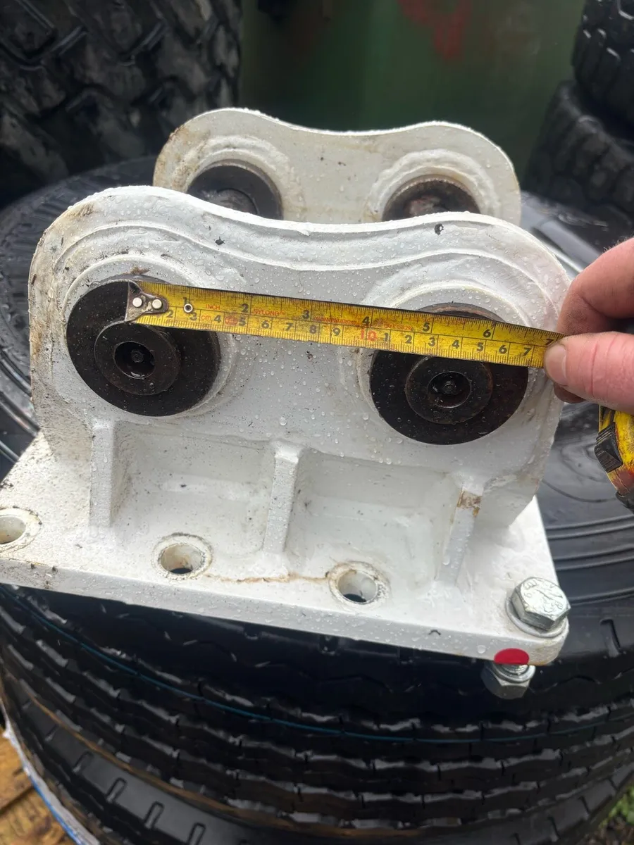 Head stock & Ditching bucket - Image 2