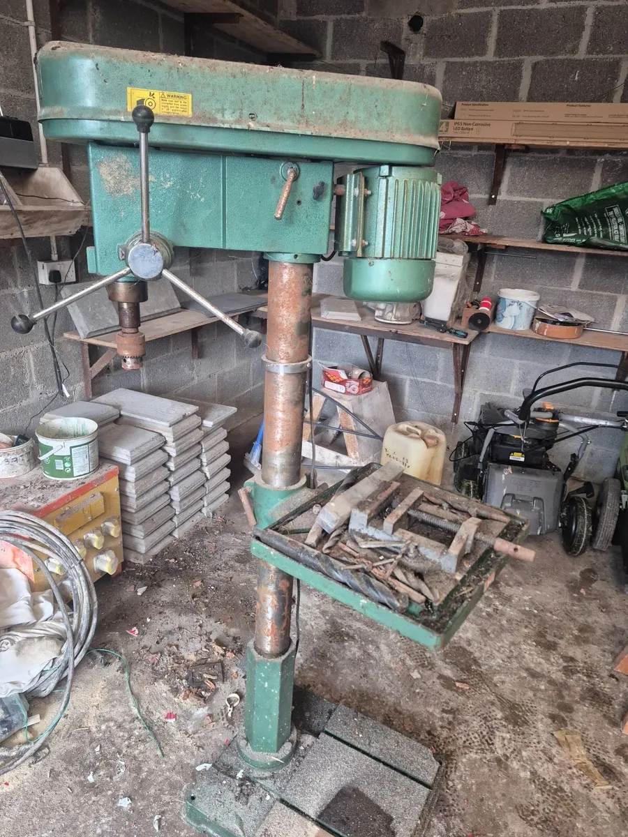 Garage clear out - Image 1