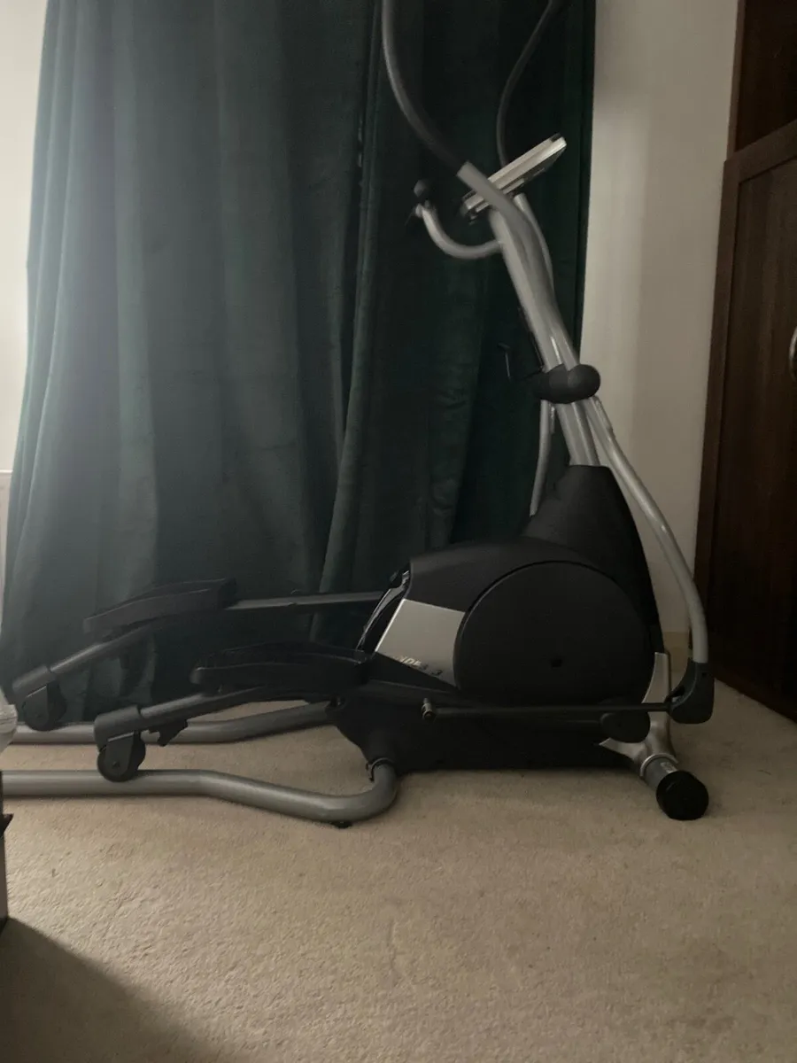 Exercise bike - Image 1