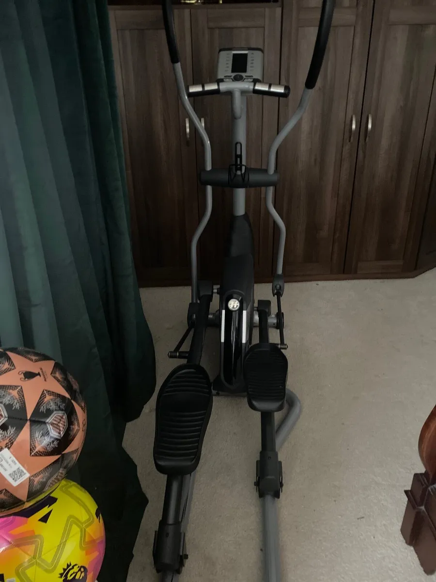 Exercise bike - Image 2