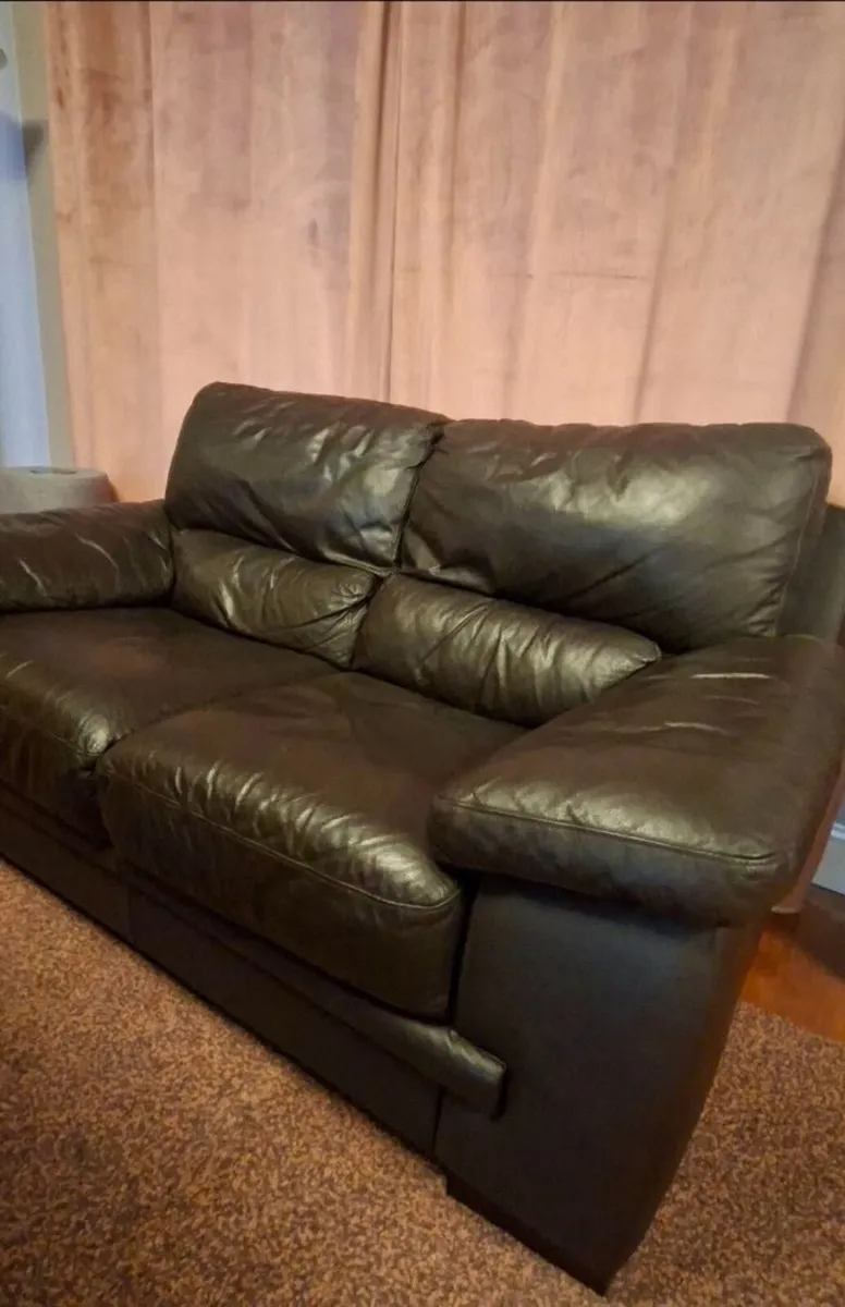 2-seater leather couch - Image 1