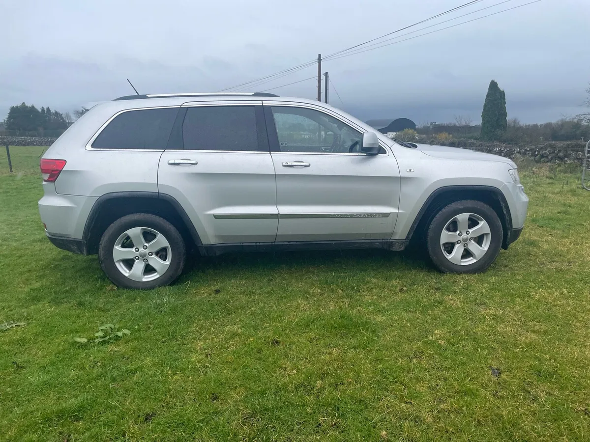 Crew cab jeep - Image 4
