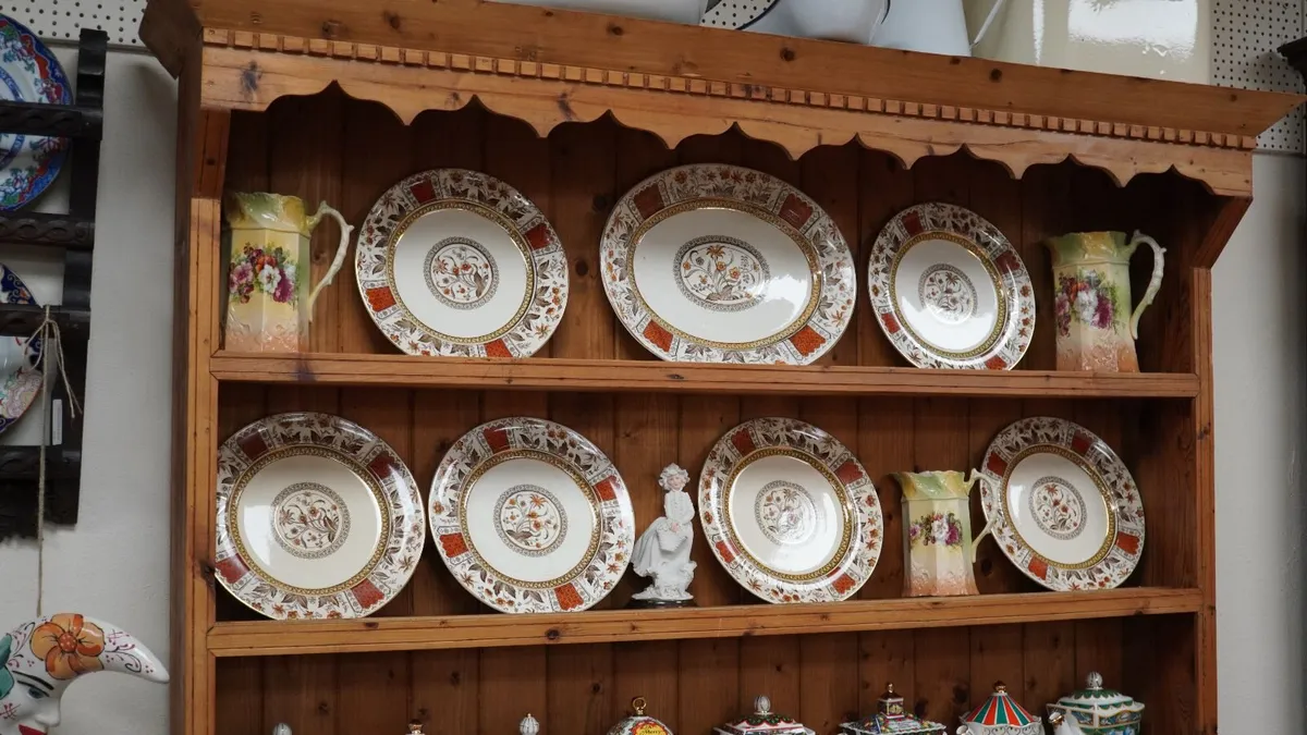 1900s Heavy Rimmed Dinner Plate Set - Image 1