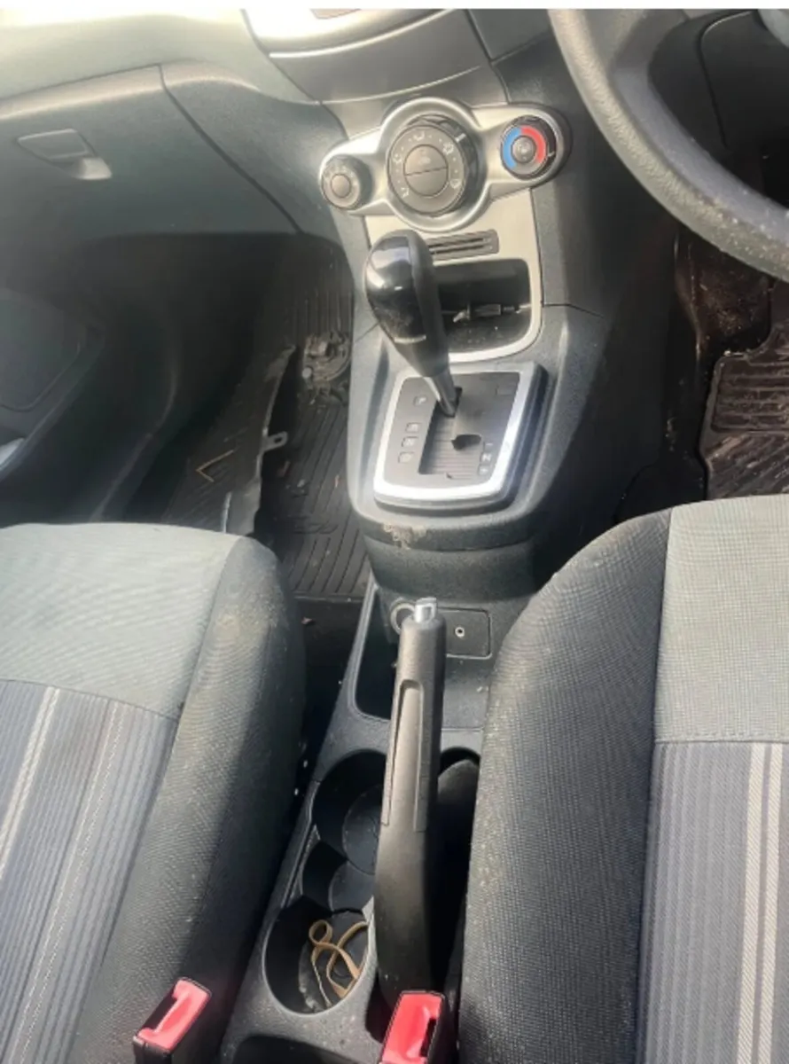 2010 Ford Fiesta 1.4 Petrol Automatic - Image 3
