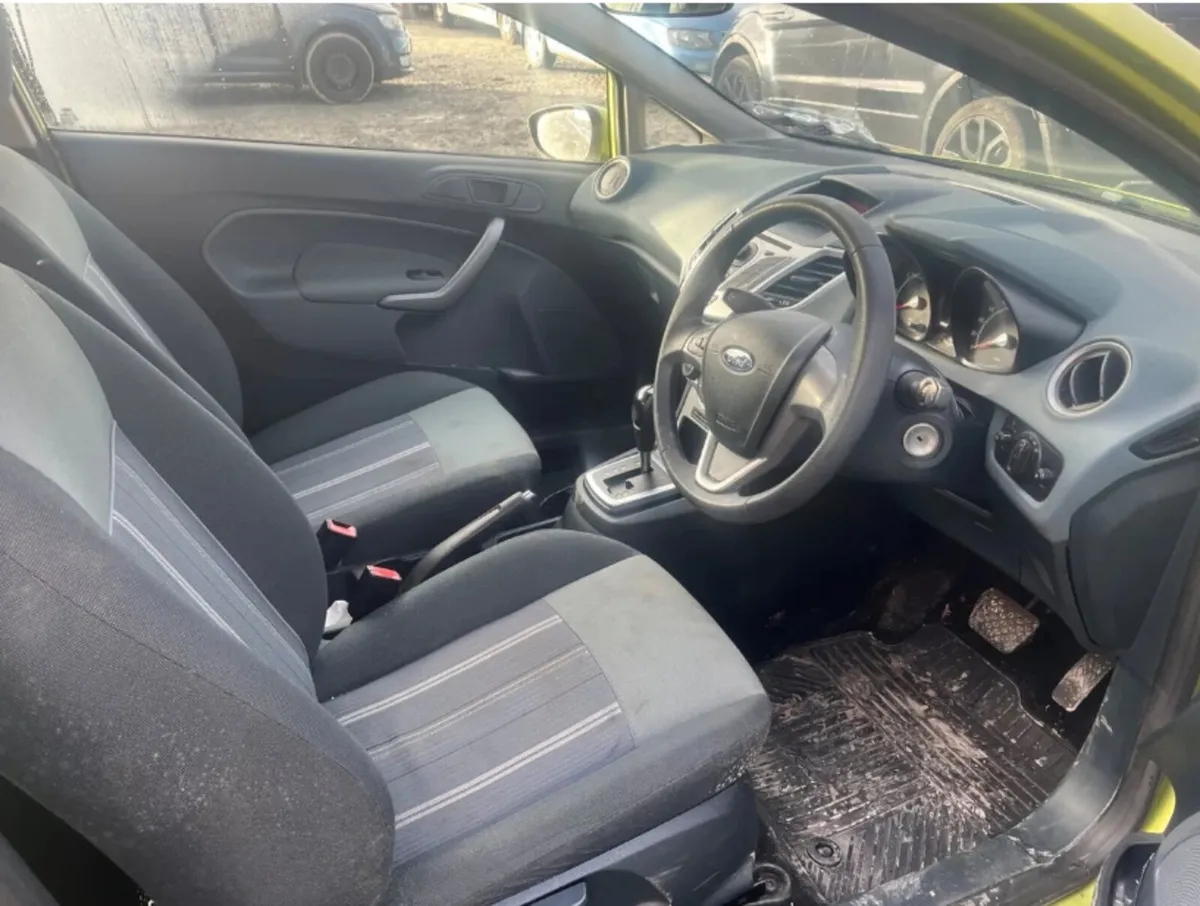 2010 Ford Fiesta 1.4 Petrol Automatic - Image 4