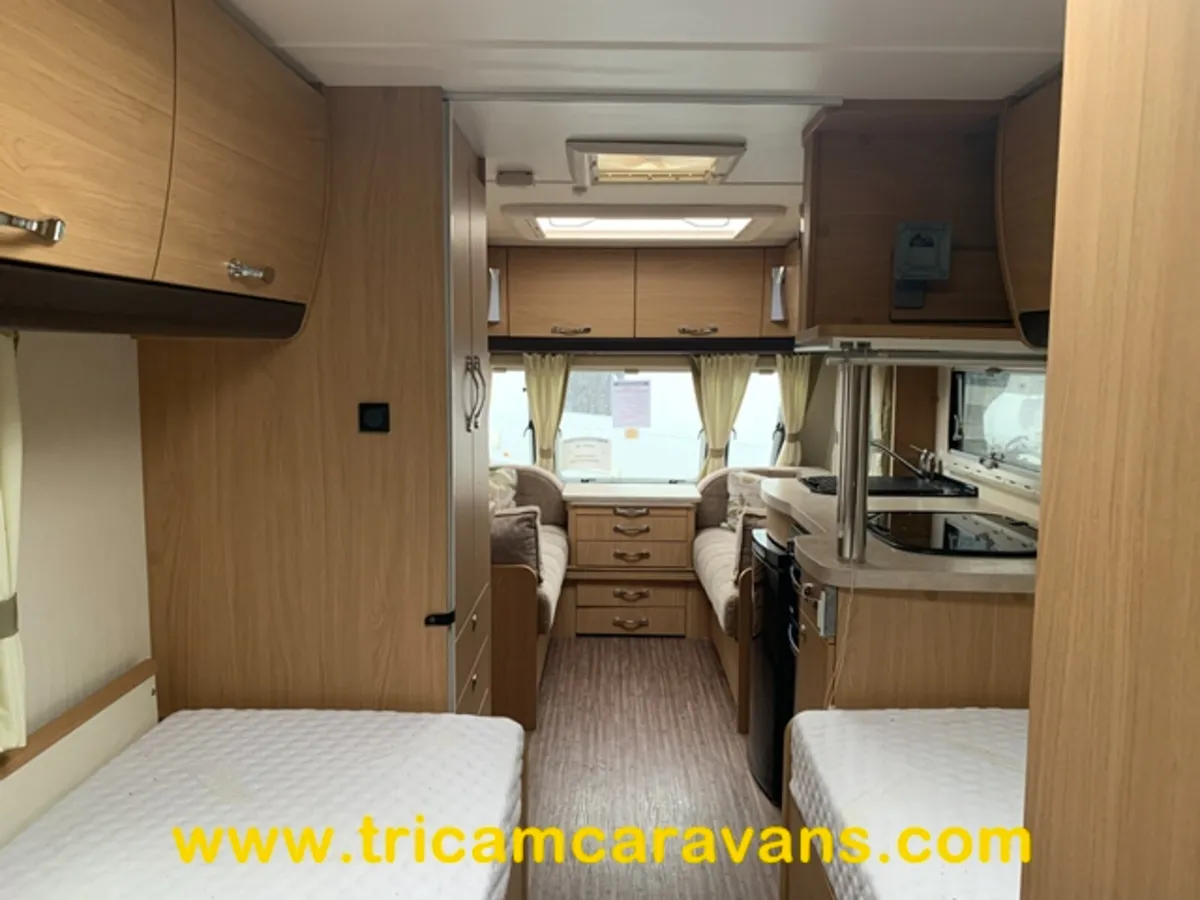 2013 Elddis Crusader Shamal Fixd Sgl Beds, 1 Owner - Image 2