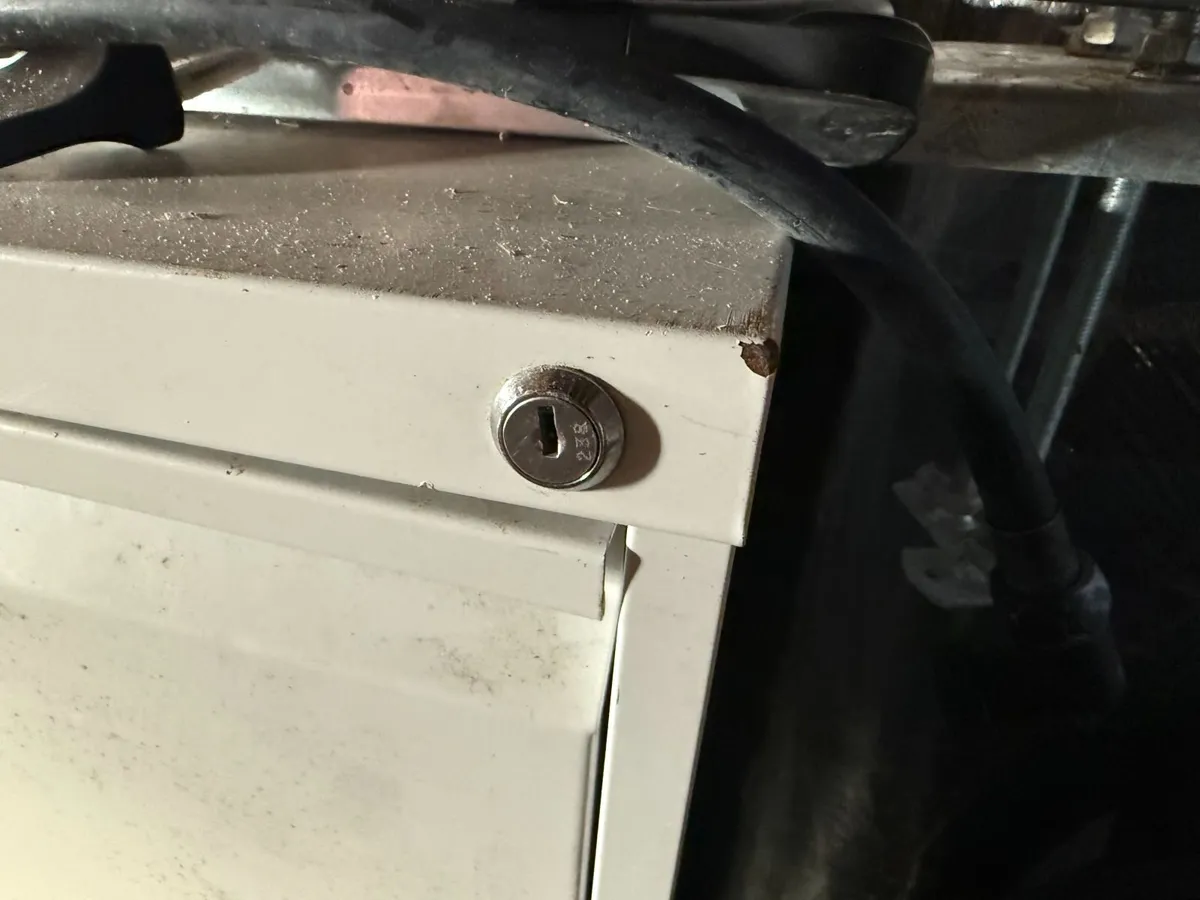 Four-Drawer Metal Filing Cabinet - Image 2