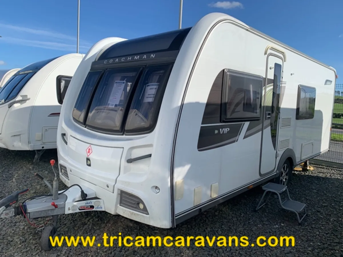 2013 Coachman VIP 560/4 Fixed Bed - Image 1