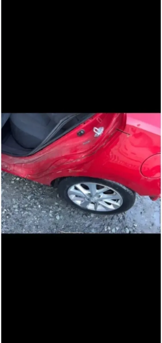 2014 Toyota Auris 1.4 Diesel - Image 3