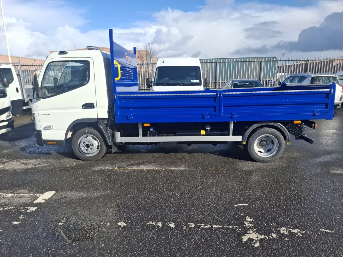 Mitsubishi fuso canter 3.5ton tipper in stock - Image 3