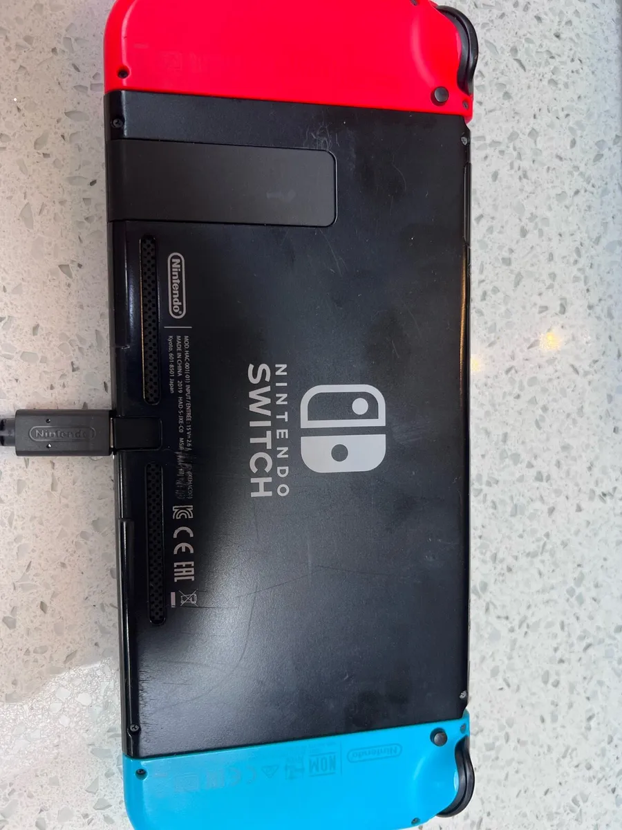 Nintendo Switch - Image 3