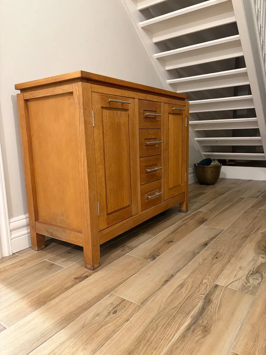 Oak sideboard - Image 2