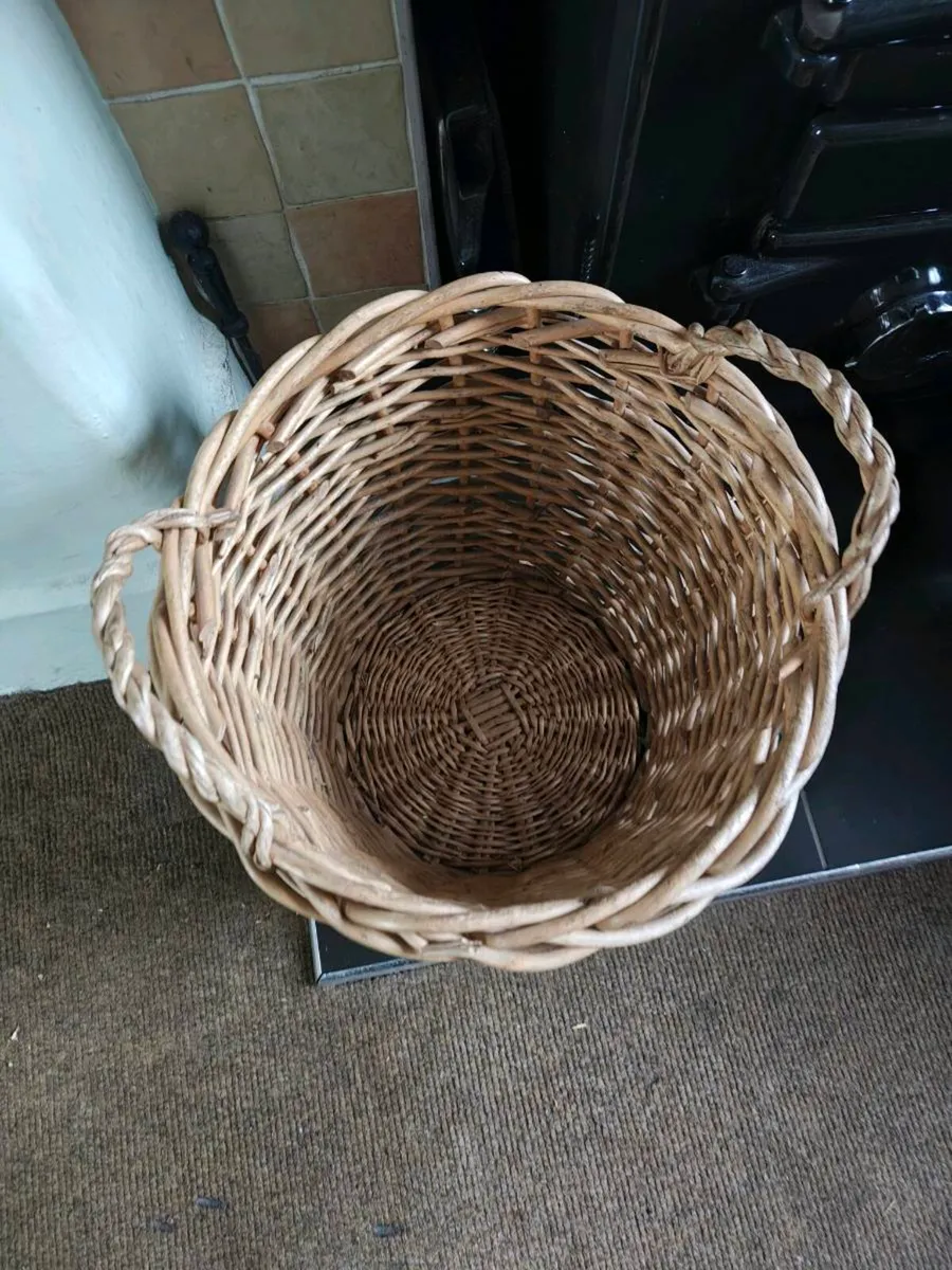 Large wicker basket - Image 3