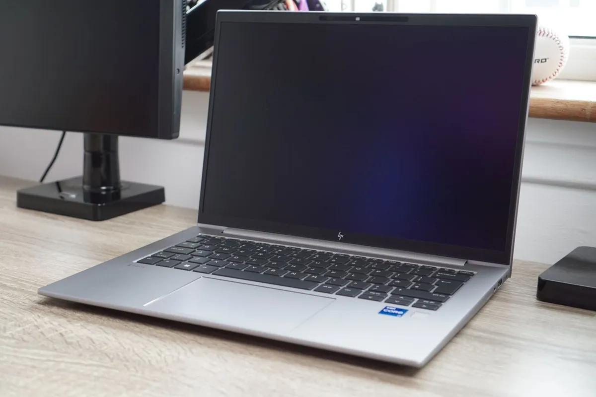 Hp Zbook Firefly 14 G10 Mobile Workstation | A500 - Image 1