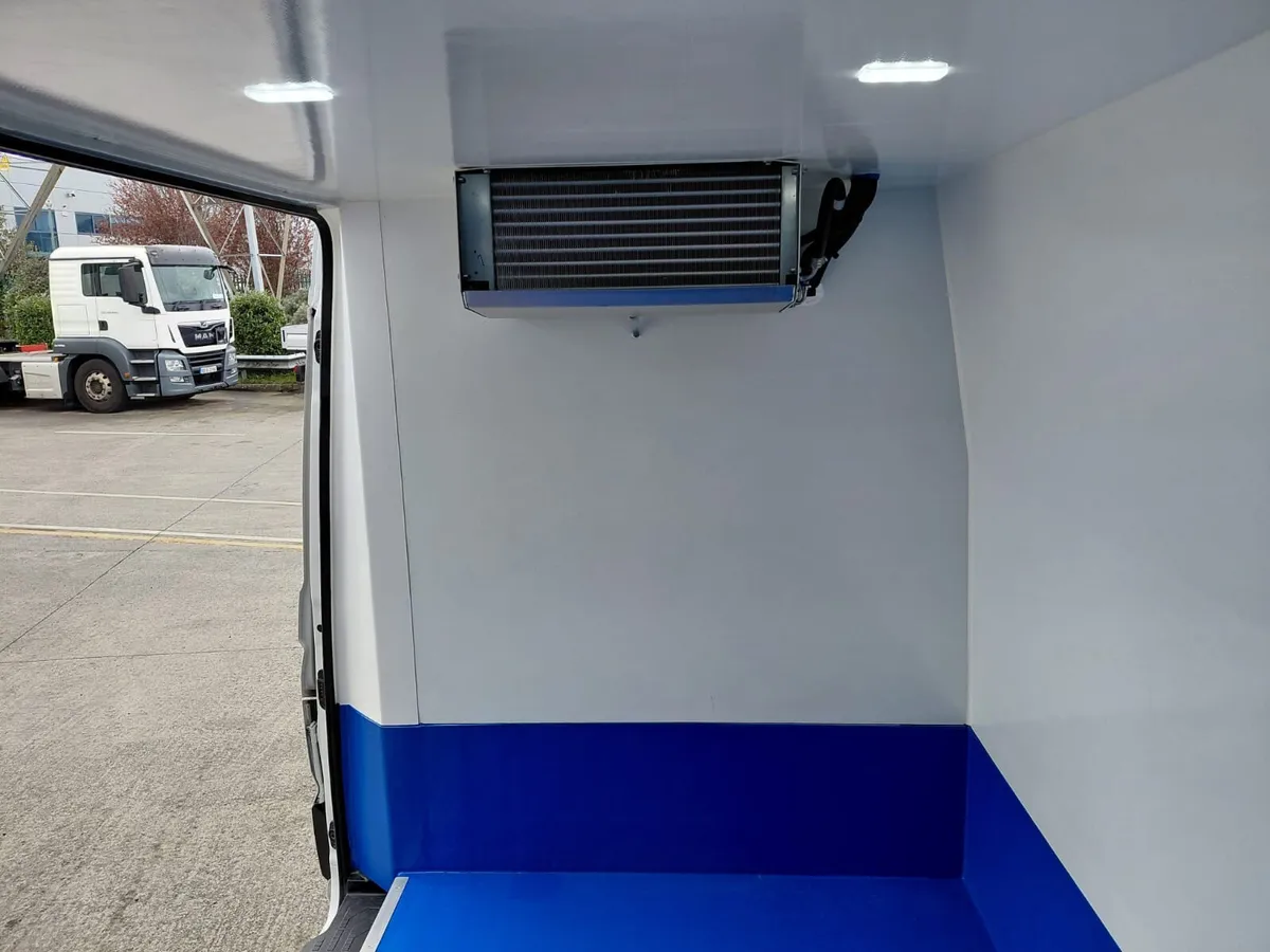 TGE FRIDGE PANEL VAN 3.140 IN STOCK - Image 4