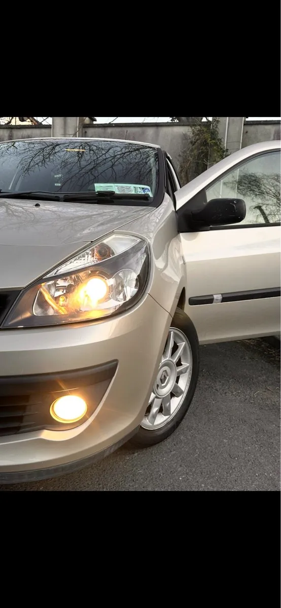 Renault Clio Monaco edition - Image 2