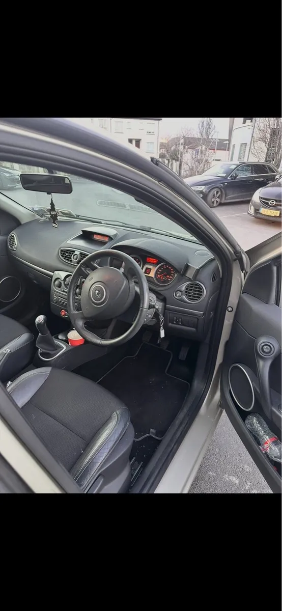 Renault Clio Monaco edition - Image 3