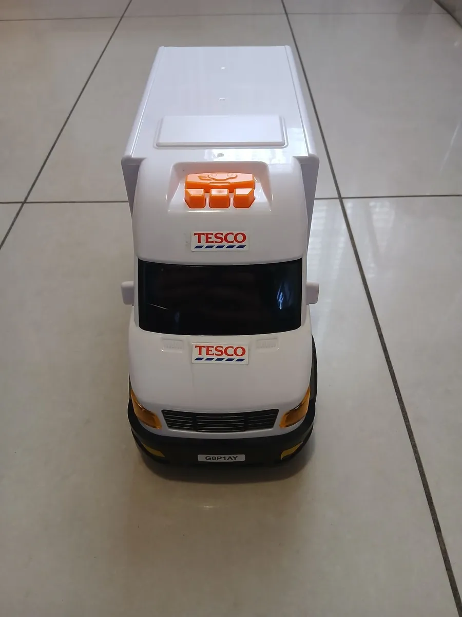 Tesco Delivery Truck Lorry Die-Cast Model - Image 3