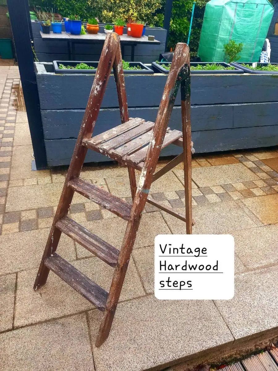 Antique oil lamp - Image 4