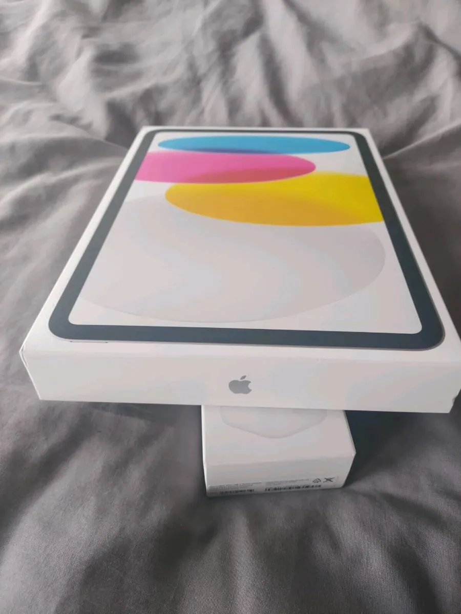 New Apple iPad A16 256gb - Image 1