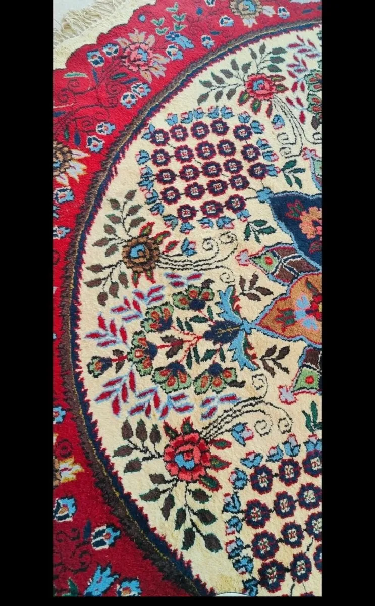 Extra Large 2.7m/ 9ft diameter hand knotted Rug - Image 4