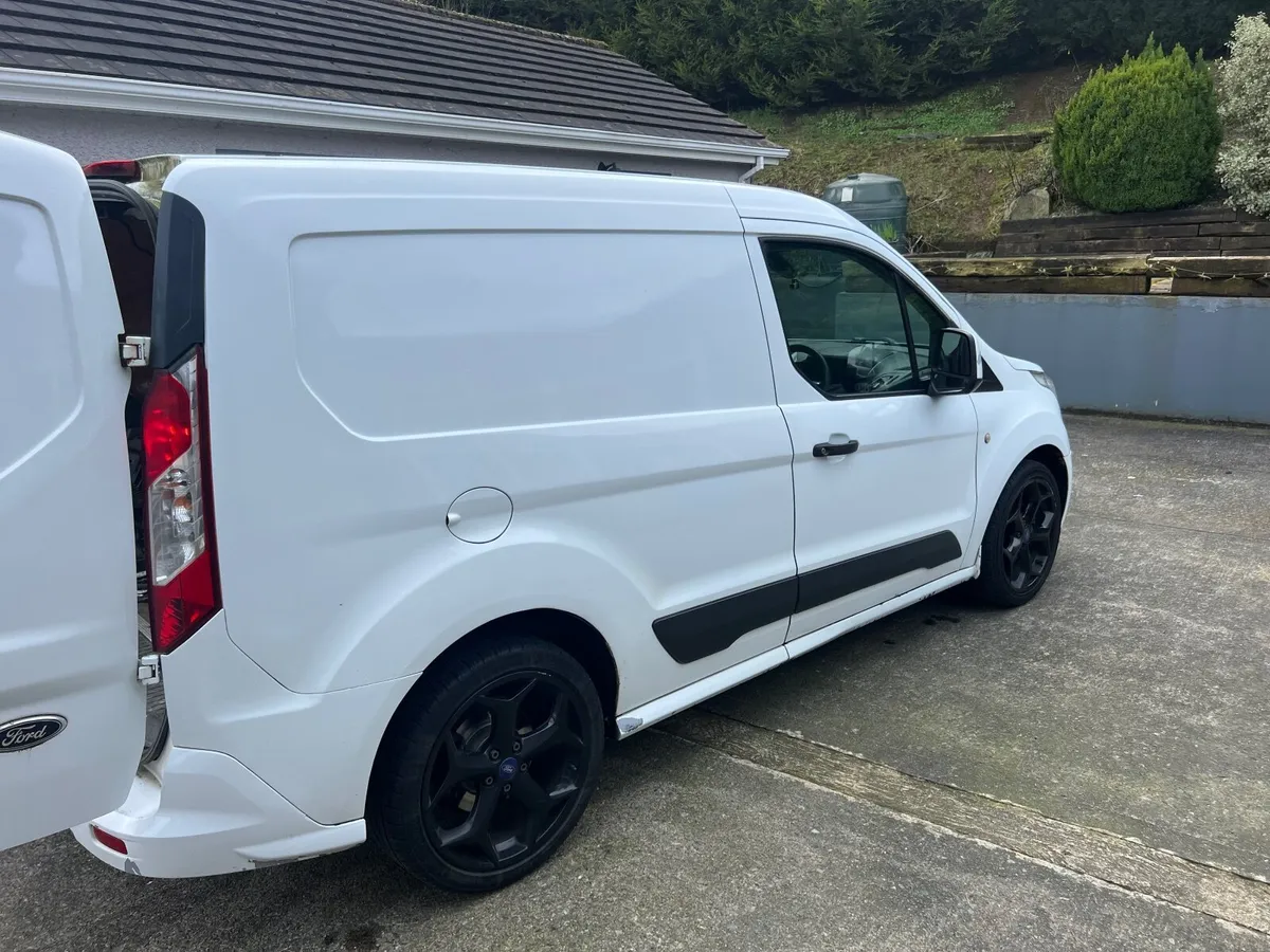 Ford Transit Connect 2016 - Image 1