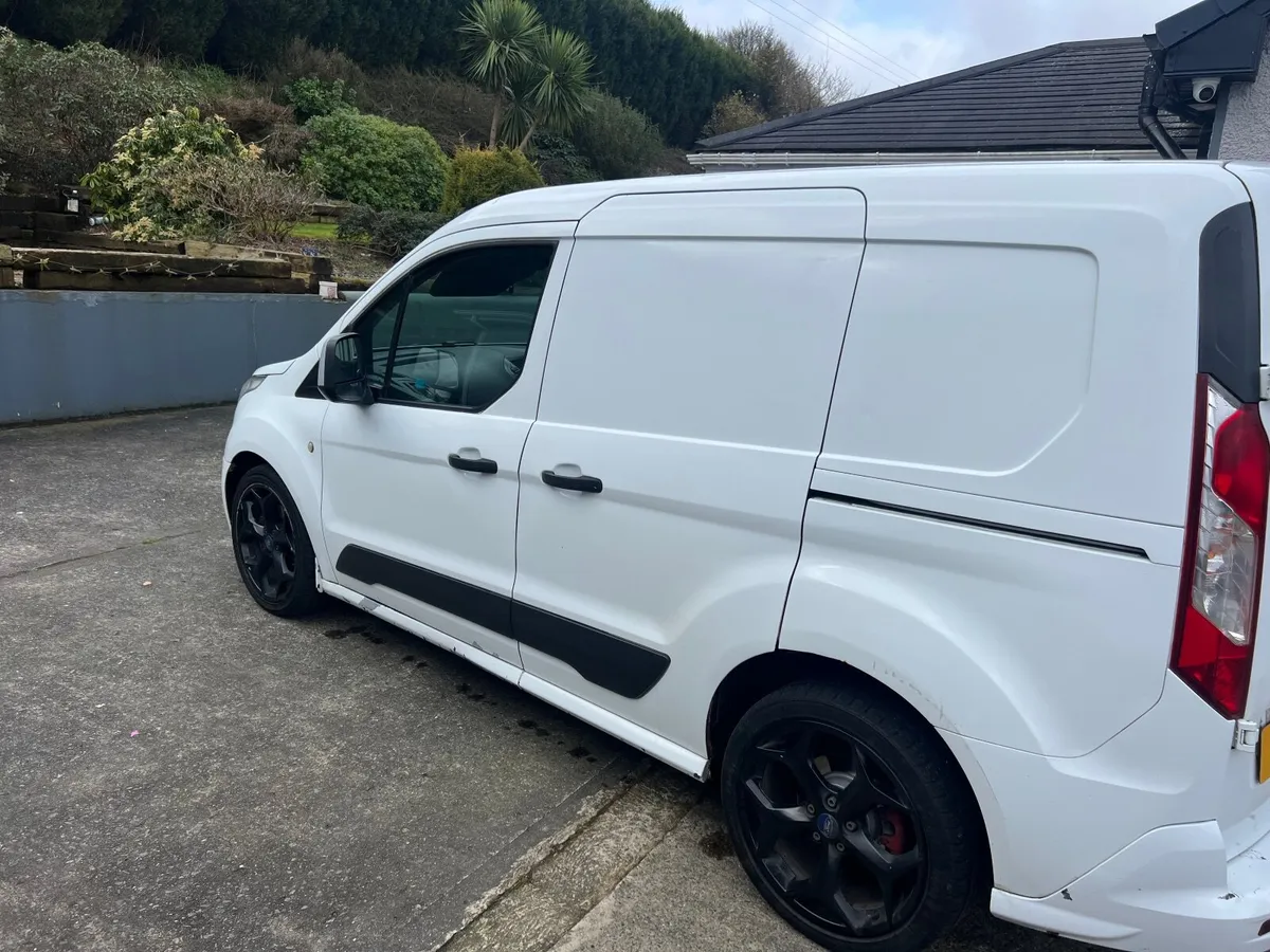 Ford Transit Connect 2016 - Image 3