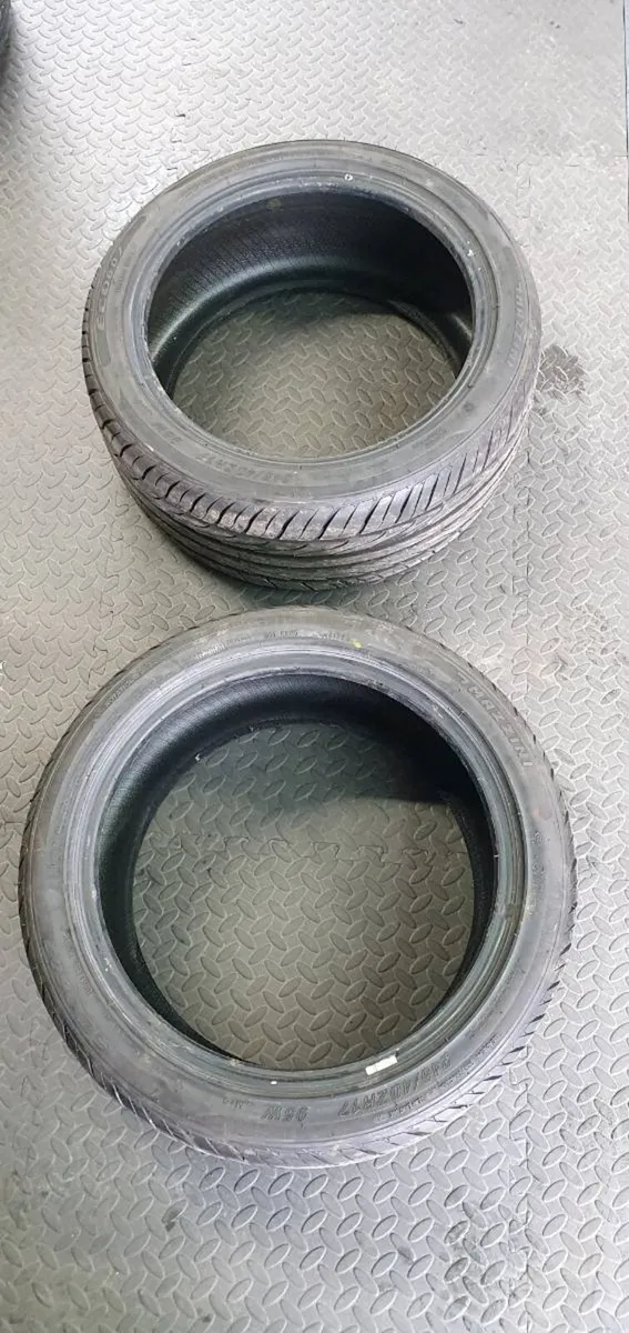 245 40 r17 tyres new! - Image 1