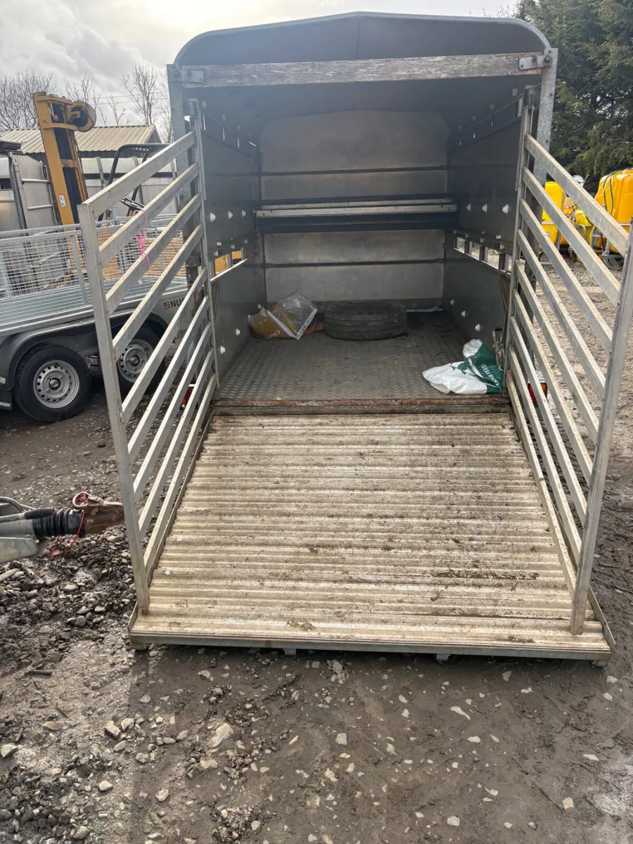 Ifor Williams 10x6 livestock trailer - Image 3