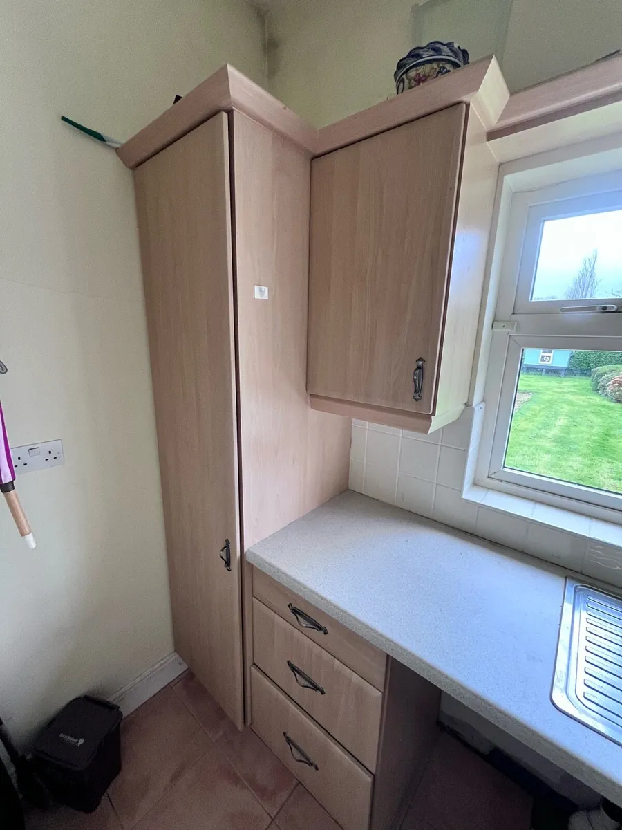 Kitchen units - Image 2