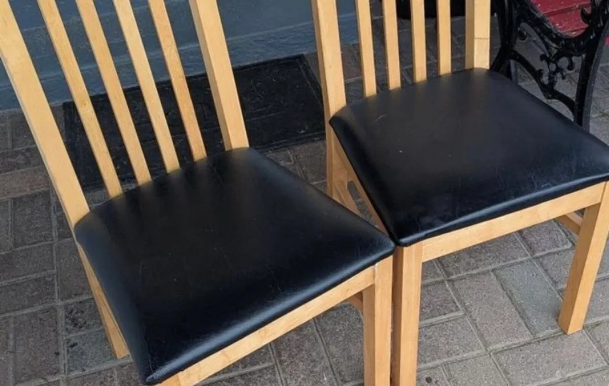 💥Kitchen table and chairs💥 - Image 3