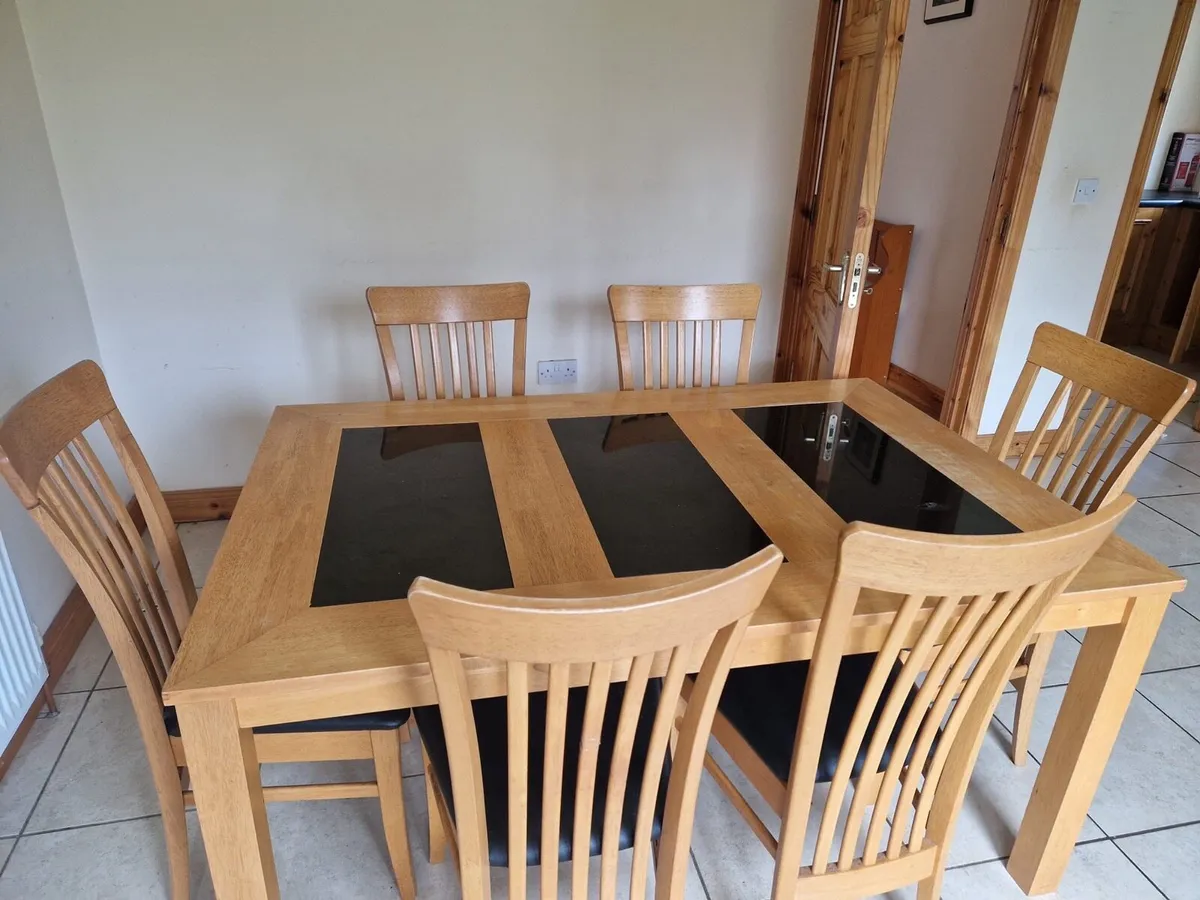 💥Kitchen table and chairs💥 - Image 1