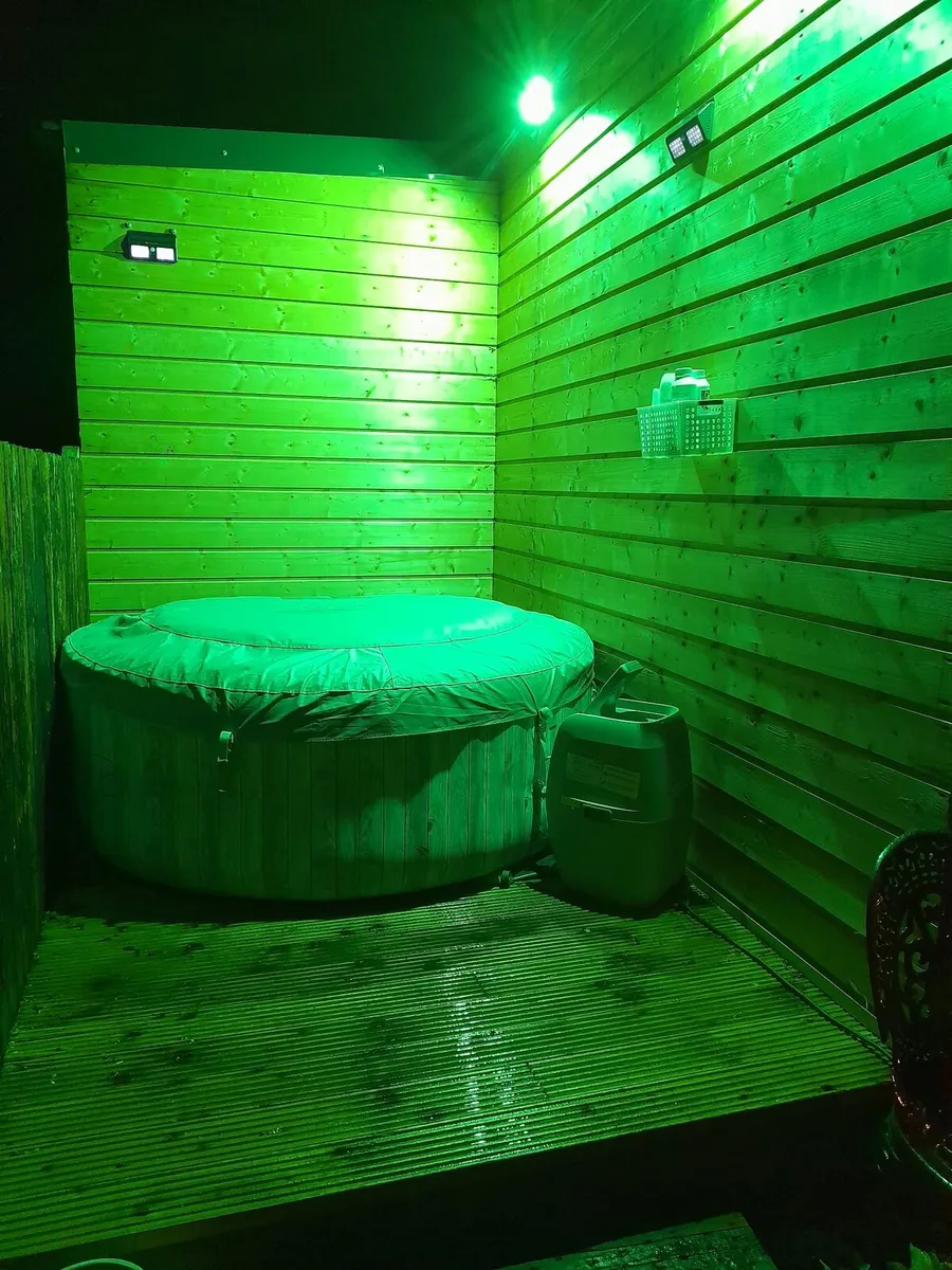 Holiday Cabin/studio - Image 3