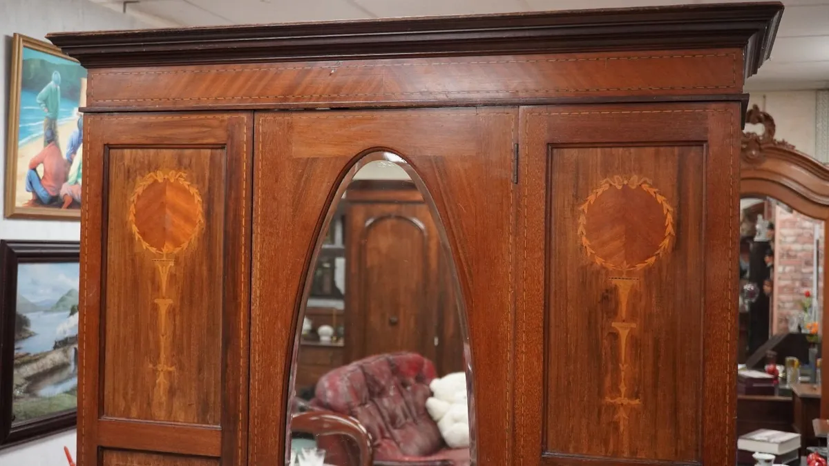 Antique Edwardian Inlaid Mahogany Wardrobe - Image 3