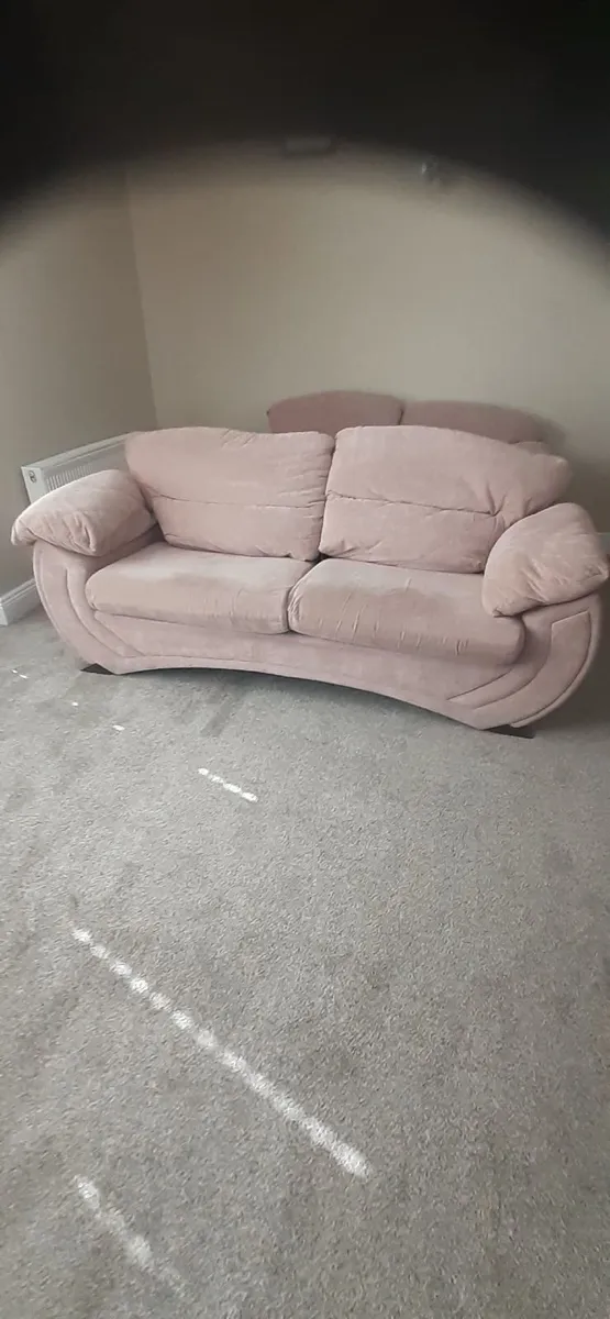 3+2+1 suite of furniture - Image 1