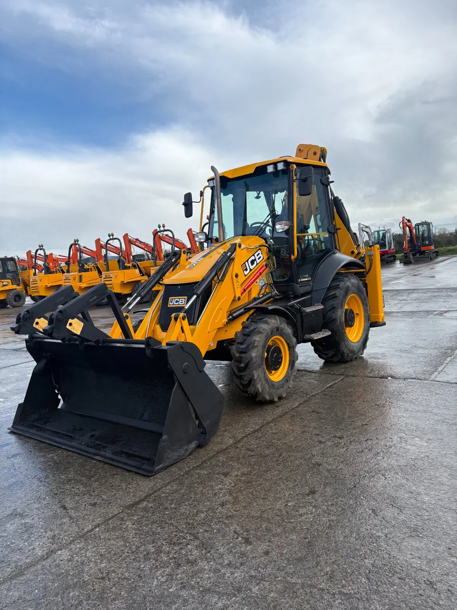 JCB 3CX Sitemaster - Image 1