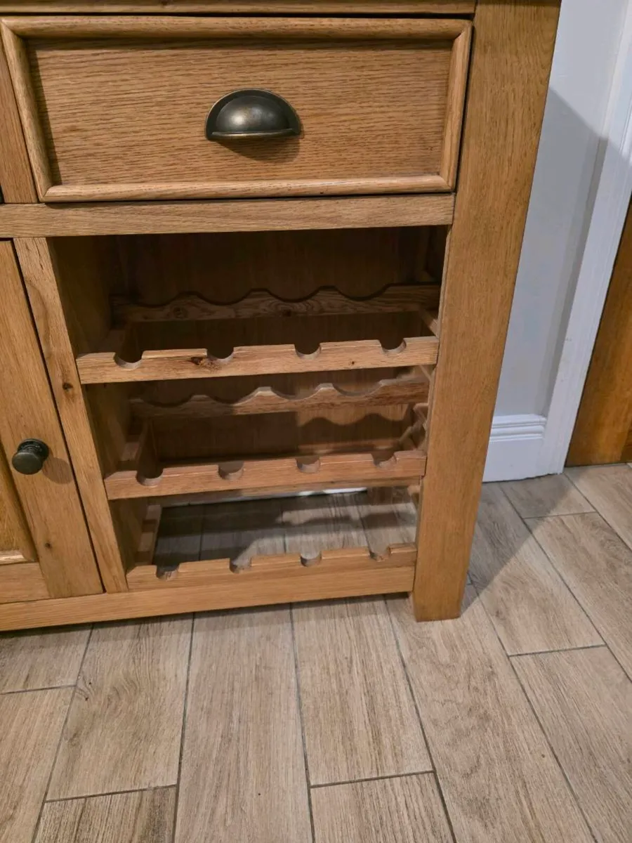 Wine table - Image 4